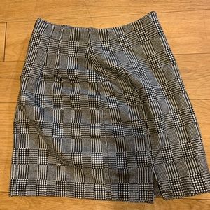 Brandy Melville skirt worn twice
